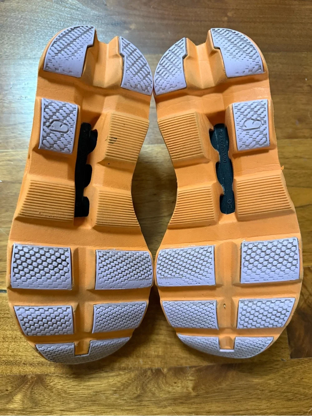 On Women's Cloudmonster in the Fawn/Turmeric Colorway Size 7.5 - Picture 7 of 11